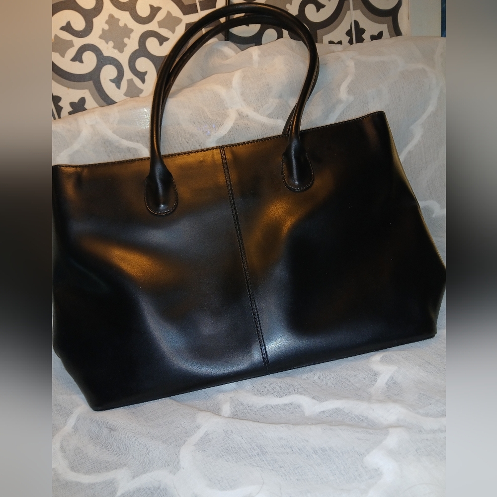 J CREW ITALIAN LEATHER PURSE